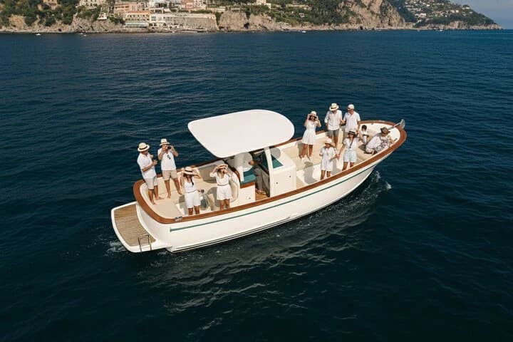 Sorrento Coast Sightseeing Shared Boat Tour — photo 2